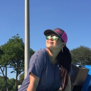 Meet your Posher, Veronica